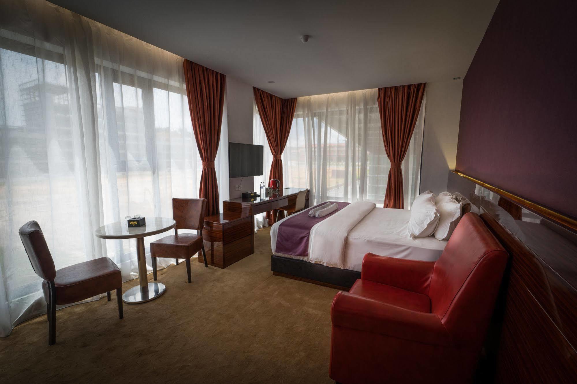 Wiwo Hotel Bintulu Εξωτερικό φωτογραφία