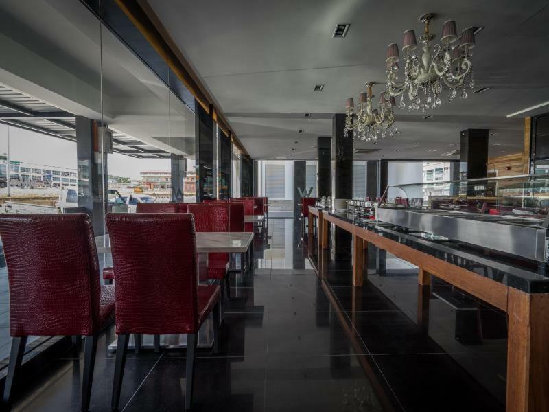 Wiwo Hotel Bintulu Εξωτερικό φωτογραφία